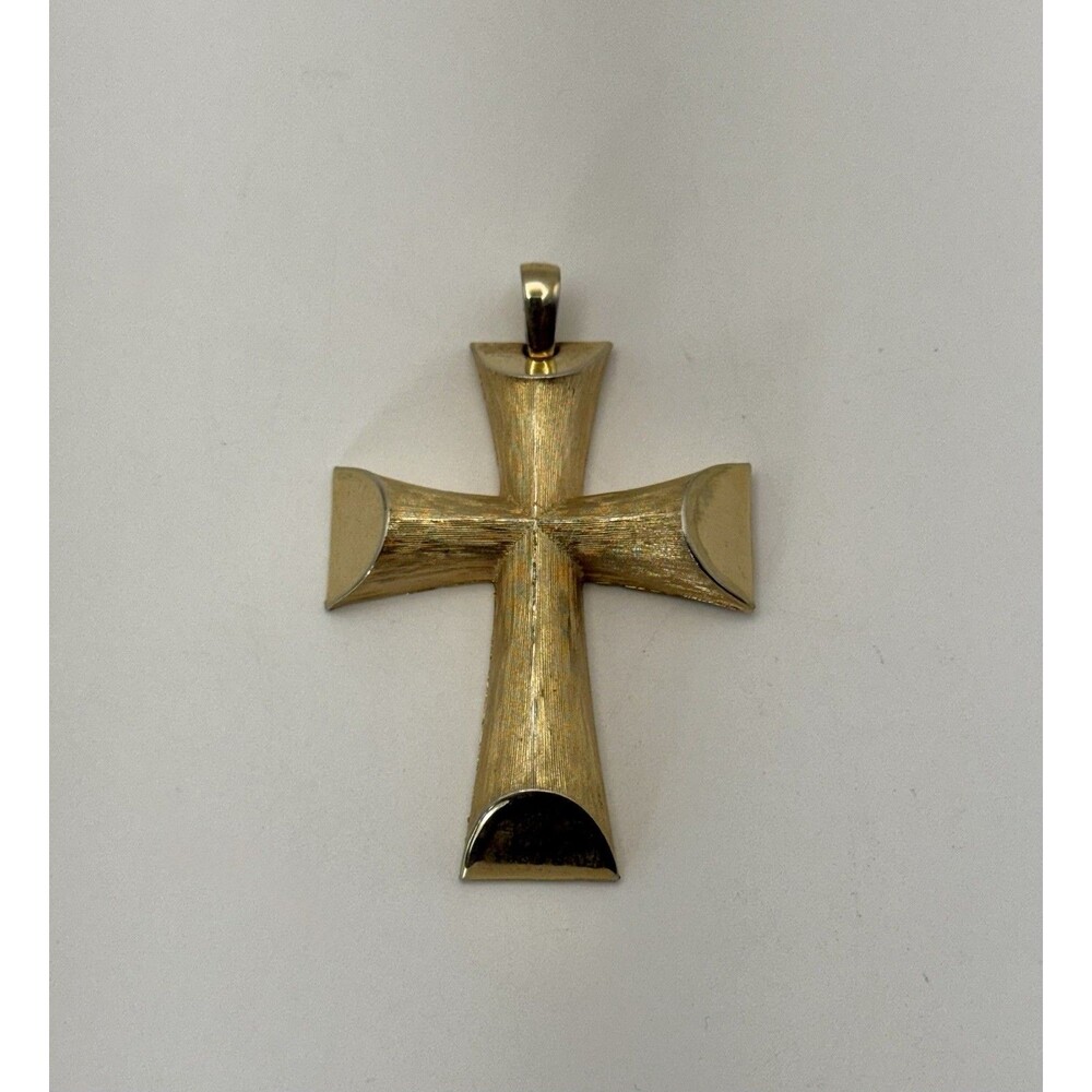 Vintage AVON Florentine Cross Pendant Gold Tone 1976 Textured Design 1.75 In